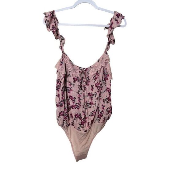 Free People Take It Away Floral Sleeveless Bodysuit Women M Pink Boho Lace NWT - Picture 1 of 12